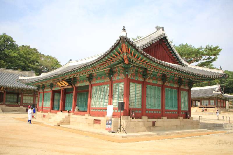 Changgyeonggung Palace (창경궁), Seoul, South Korea.