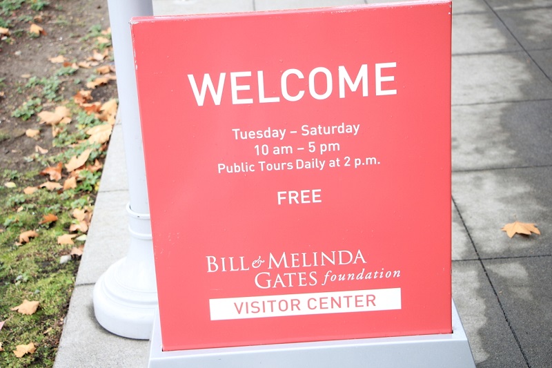 There is no entry fee for Bill & Melinda Gates Foundation Visitor Center. You can visit anytime during the time shown above. Moreover, there is a free guided tour every day that starts at 2PM, don’t miss that. Our retirement planning could be similar to that of Bill Gates. Help the needy section of society, not just live your own life. 