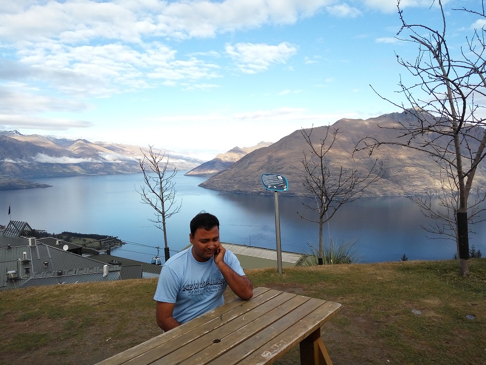 World Travel -Lake Wakatipu, Queenstown, New Zealand – as seen from the Bob's peak. You can take a Gondola ride from the mountain base by Skyline Queenstown (return ticket -NZ $35). Queenstown must be included in your top world travel destinations list.