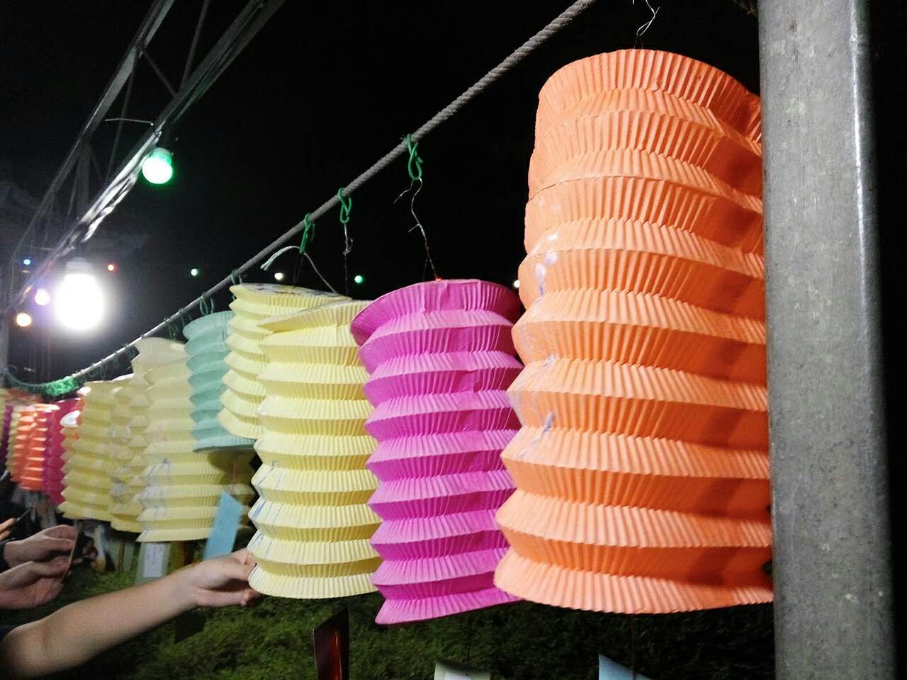 How long does it take to learn Chinese culture? Read through the post and discover China and its culture - Lanterns to celebrate the Mid-Autumn Festival in Singapore. 