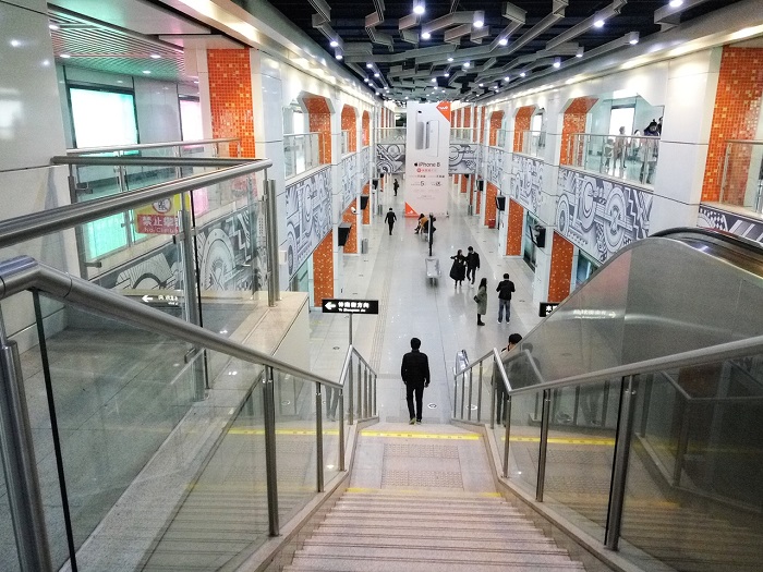 Xinghu Jie Subway Station – the metro stations in Suzhou are very clean and safe.