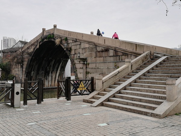 Qingming Bridge, Wuxi, Jiangsu, China. 