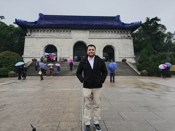 A visit to Dr. Sun Yat-sen's Mausoleum, Nanjing City, Jiangsu, China – A visit to the mausoleum is one of the top things to do in Nanjing. 