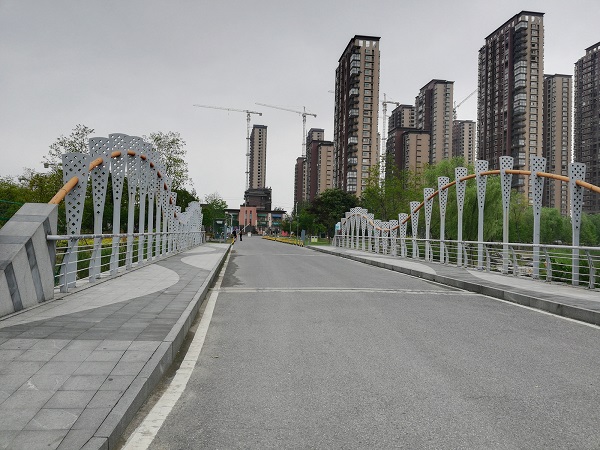 Entrance to the Taizhou Tiande Lake Park.