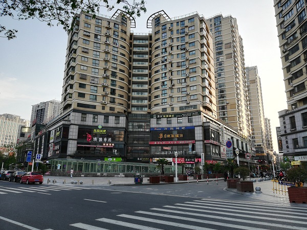 Pozi street – A very popular shopping street with loads of Taizhou’s travel attractions nearby. 