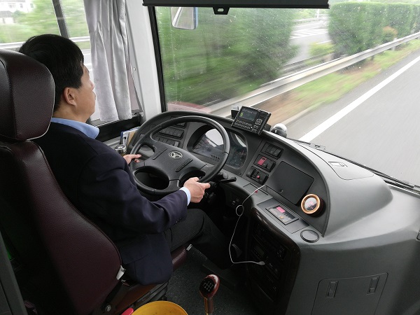 The busy Chinese bus driver in Nantong to Taizhou bus- now available in Chinese Intercity Bus Travel Guide.