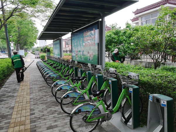 Take a bicycle ride in the clean and green city. Free usage for first one hour!