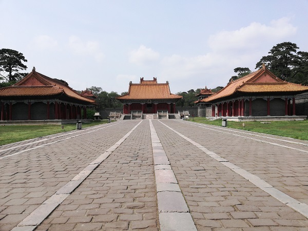 Shenyang travel attractions- The well-preserved Fuling tomb complex of the Qing Dynasty (1644-1911).