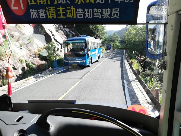My bus climbing the Yellow Mountain (Tangkou to YunGu Si Cable station).
