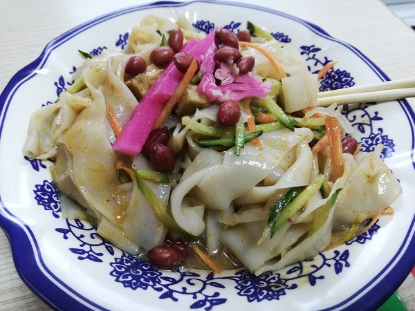 My favorite hand-pulled Zhenjiang vinegar noodles. 