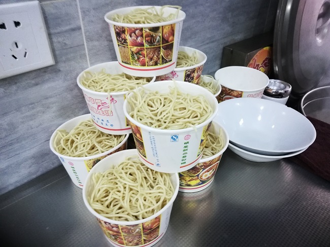 Hubei Hot Dry Noodles ready for breakfast – Yichang city.