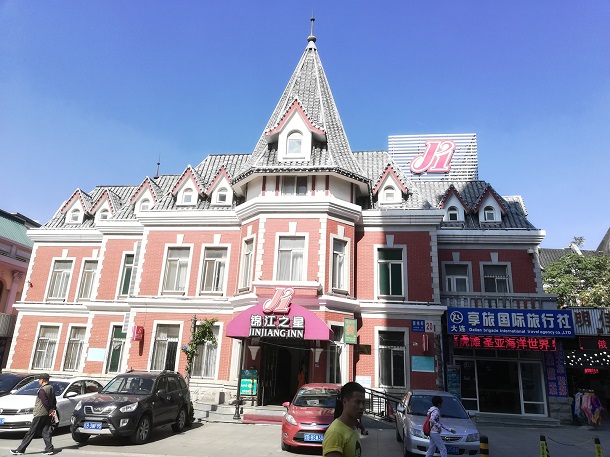 Jinjiang Inn at Dalian’s Russia street. 