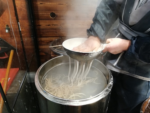 Hand-pulled noodles, Hubuxiang. RMB 12/bowl. 