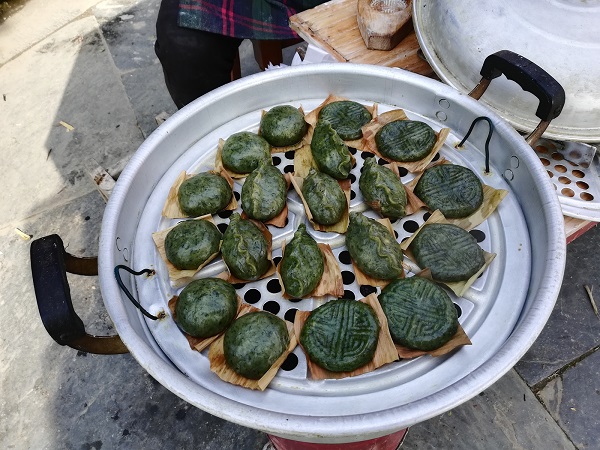 Wuyuan local food- green dumplings.